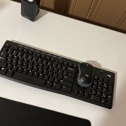 Logitech Wireless Keyboard And Mouse 