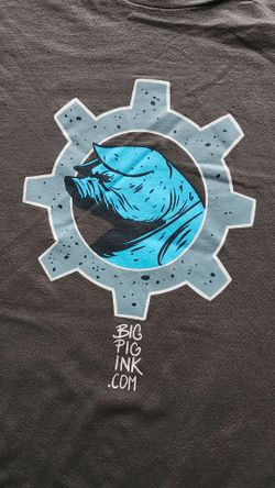 Big Pig Ink Graphic T-Shirt (L)