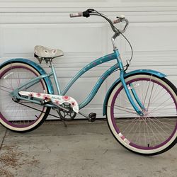 Beautiful 3 Speed Electra Beach Cruiser Bike