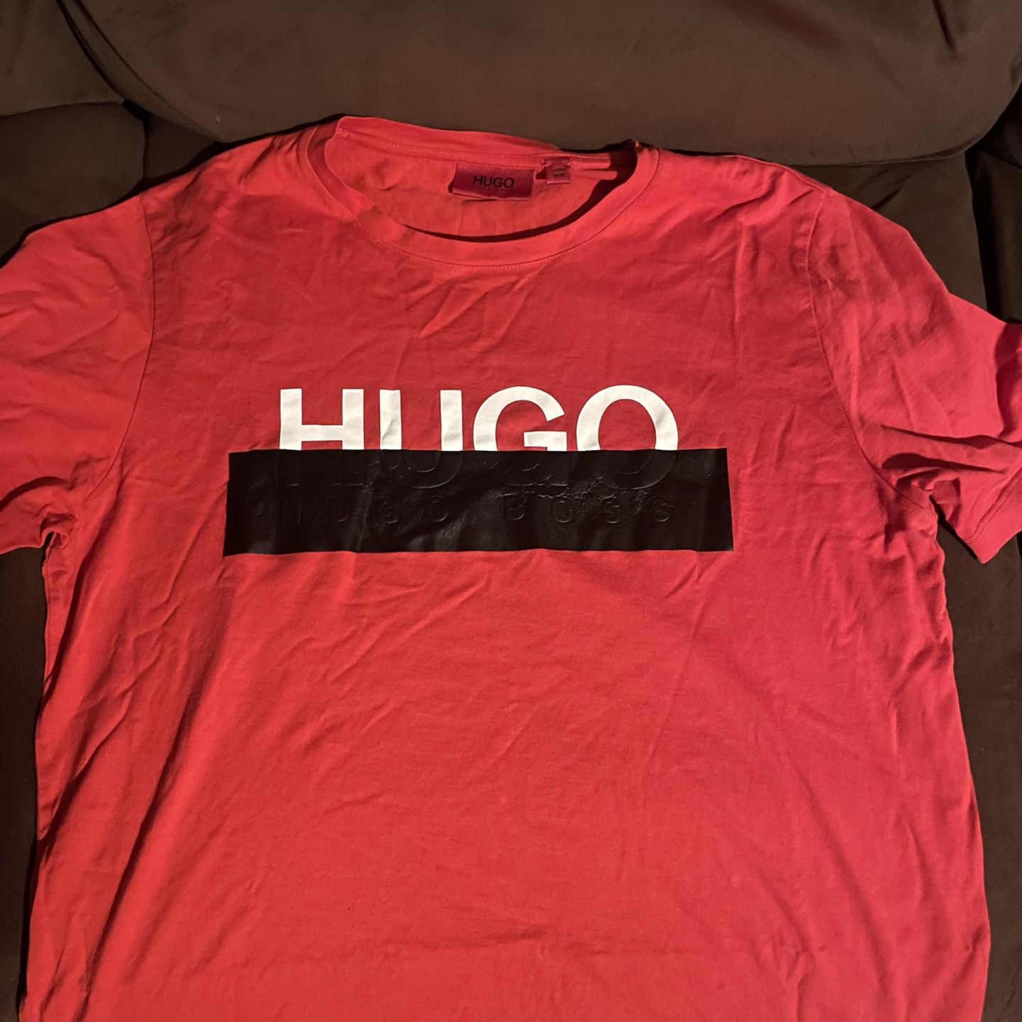 Hugo Boss T-shirt Size S (red)