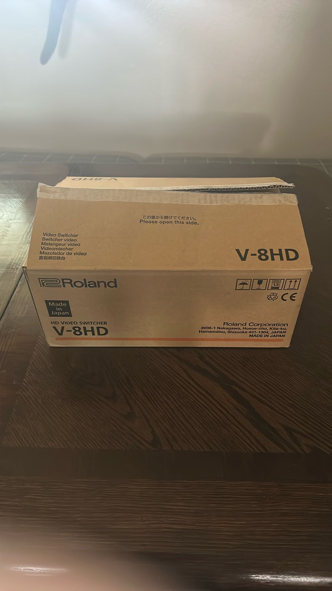 Roland V-8HD Video Switcher