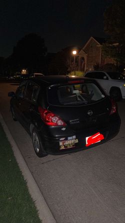2011 Nissan versa