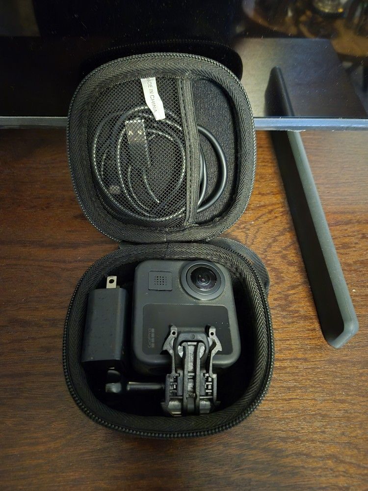 Nice Used Excellent Condition Maxx, Go pro . With Charger And Case.