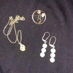 Set Of Earrings ,Necklace And Broach