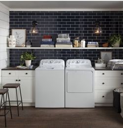 Washer Dryer Set Brand NEW 3 Month Used From GE (With Bill From Best Buy).