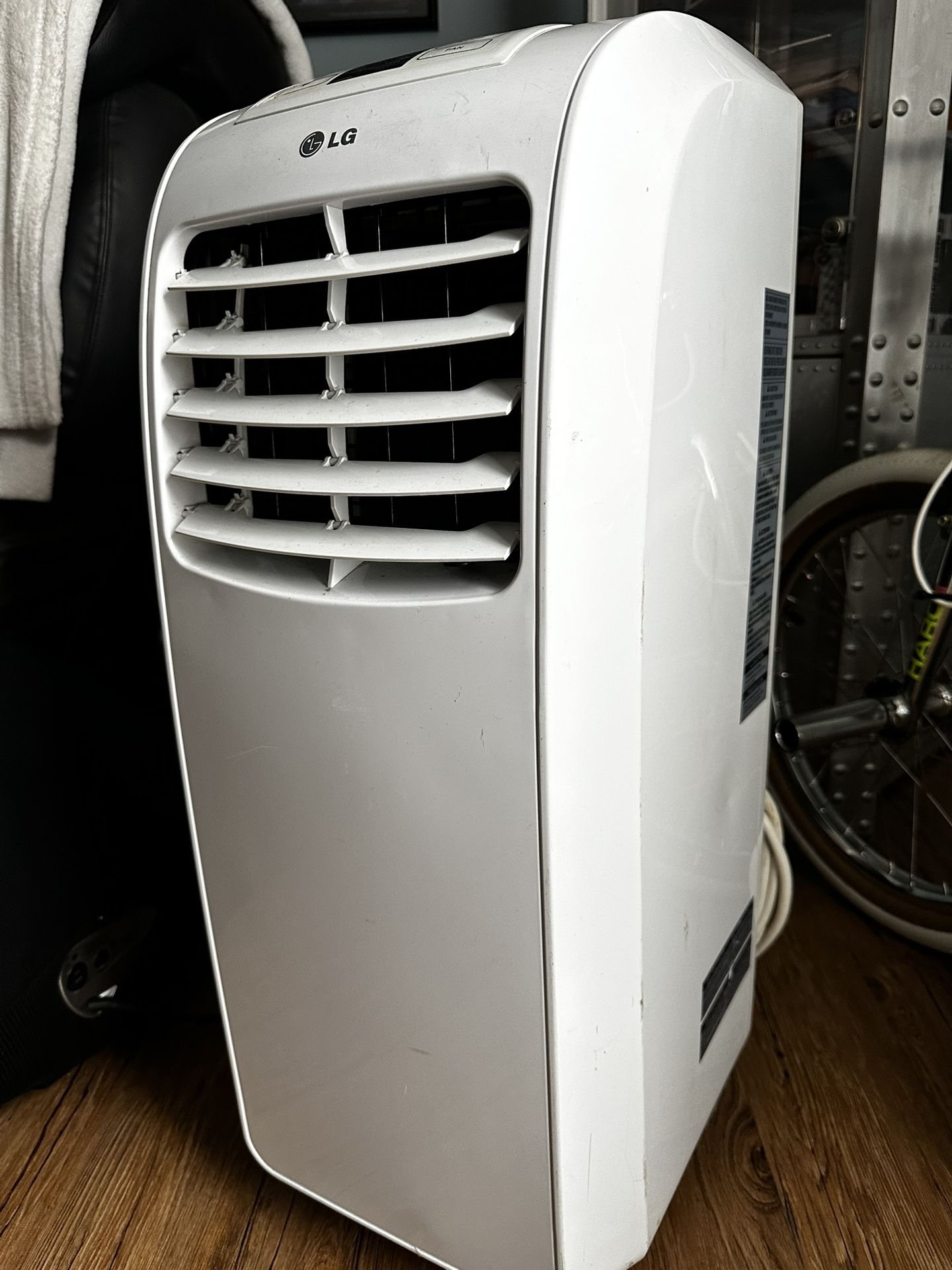 LG Floor Standing Air Conditioner