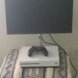 Xbox One S & Gaming Monitor 