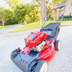 Troy Bilt 21” / 7.25HP / 190cc Self Propelled Lawn Mower With Bag 