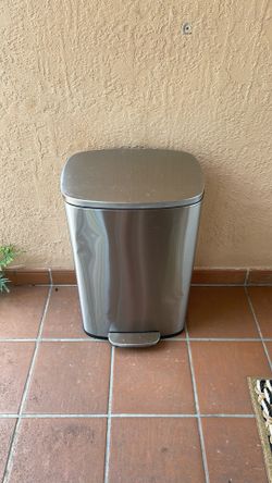Metal Trashcan $25 OBO