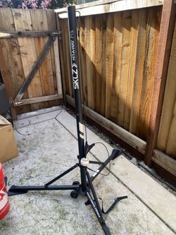 SKILLZ Portable Hitting Station