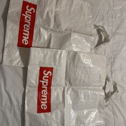 Supreme Reusable Tote Bag !