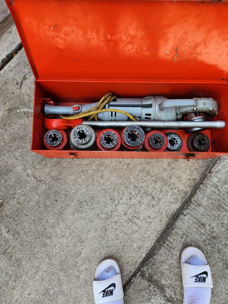 Rigid Porta Pony, Oiler and Tri- Vice