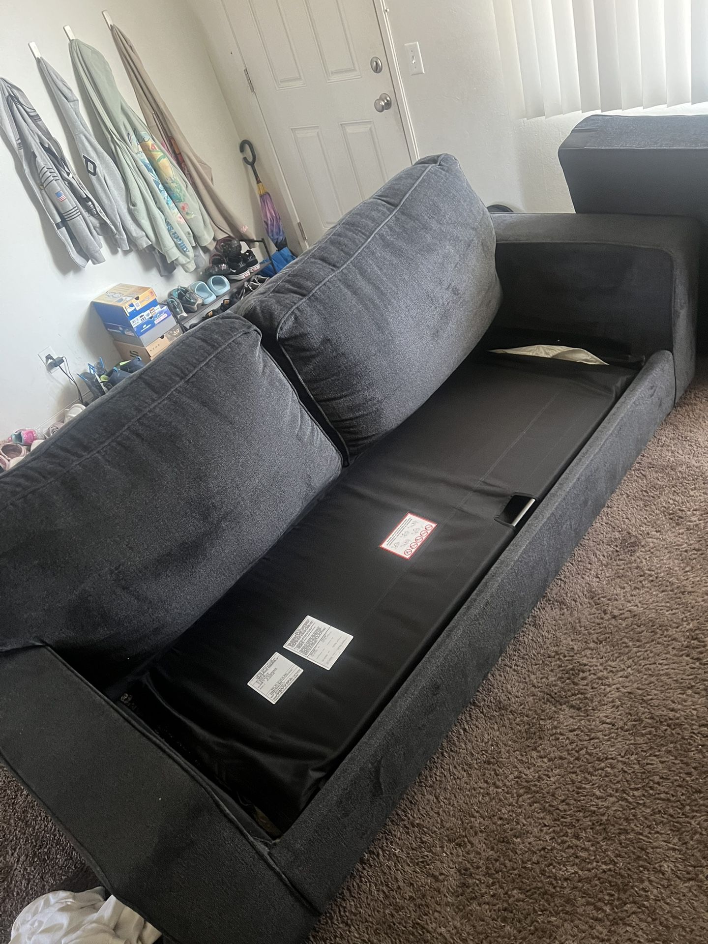 Queen Couch/sofa