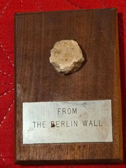 Authentic Landmark Relics Lot: Berlin Wall 1972 + Rock of Gibraltar + Statue of Liberty Granite