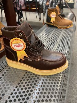 Zapatos de piel para trabajar marca Establo