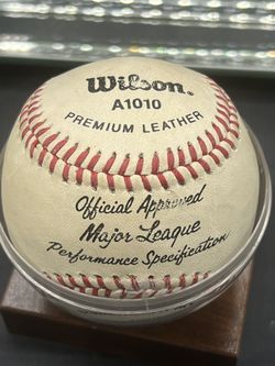 Rafael Palmeiro Autographed MLB Baseball in display case