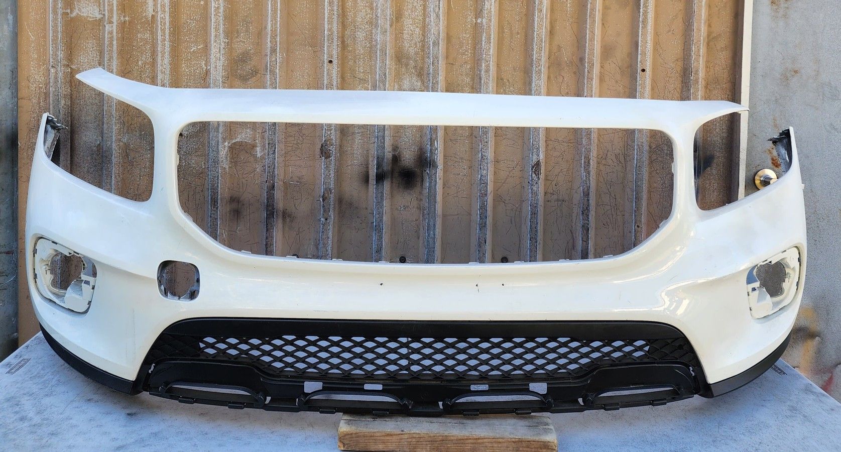 2020-2022 Mercedes-Benz GLB Class Front Bumper OEM 