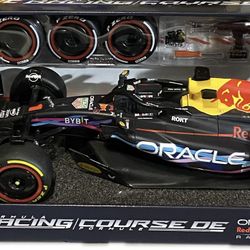 MAISTO TECH 1:10 R/C RED BULL FORMULA 1 RACING RB19 - MAX VERSTAPPEN New Version