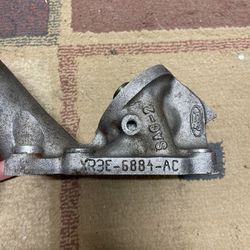 OEM Oil Filter Adaptor 96-04 4.6 2v Engine 