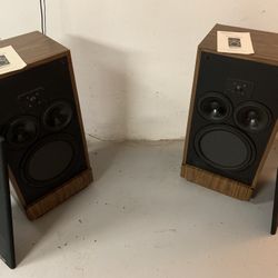 Polk Audio Model 11