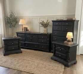 4-Piece Modern Farmhouse Bedroom Set (Dressers & Nightstands) – Delivery Available