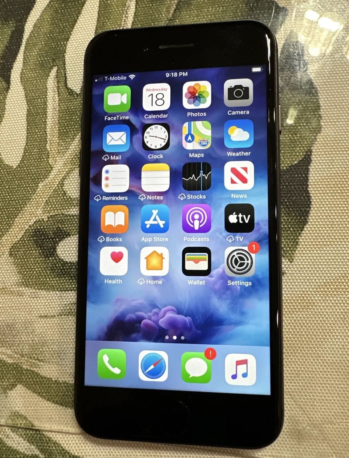 Apple iPhone 8 64gb Unlocked All Carriers