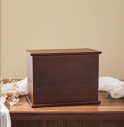 New Aspen Studios Legacy Cedar Wooden Urn for Cremation Ashes Handcrafted Urn