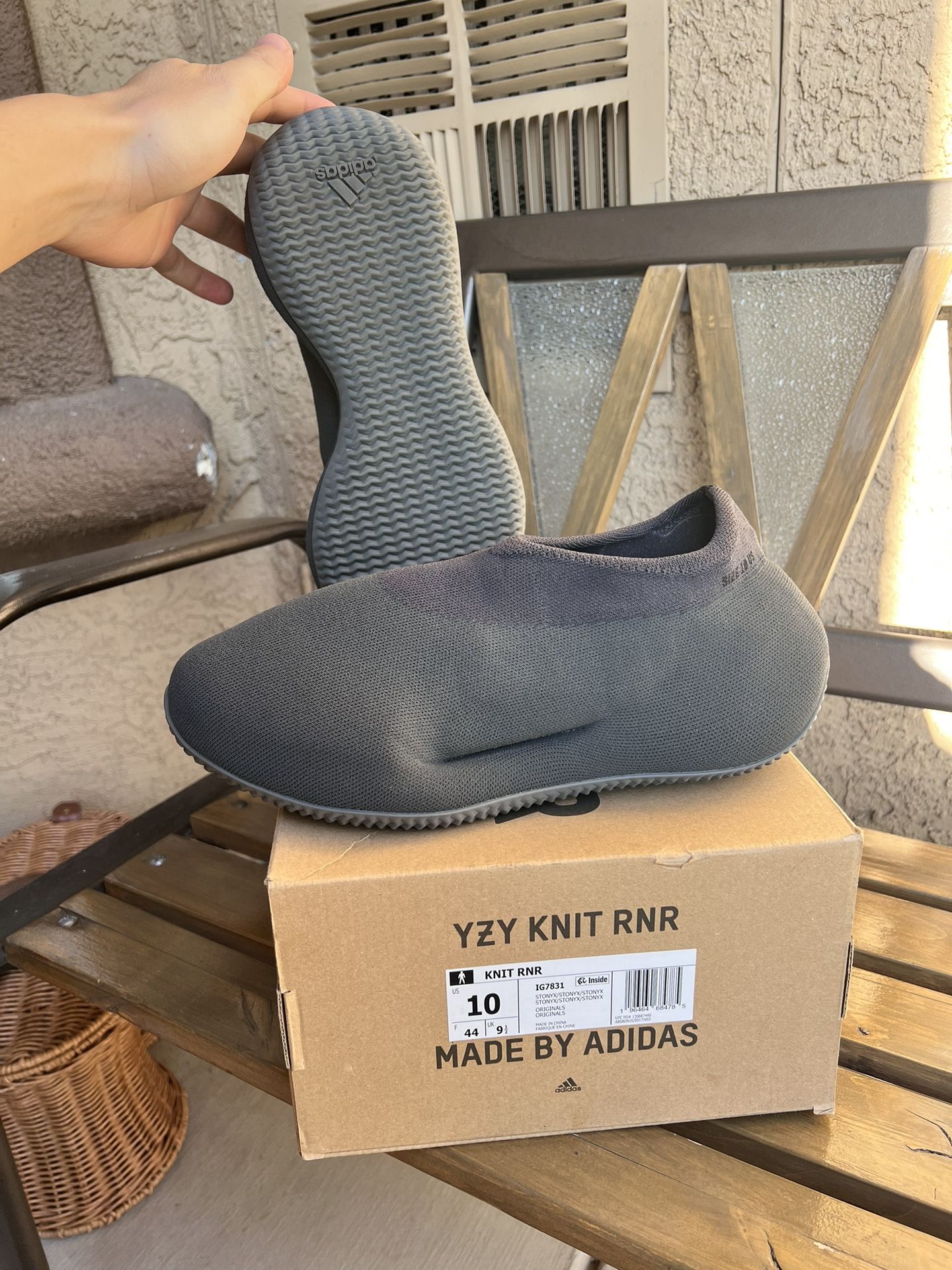 Yeezy Knit RNR (S10)
