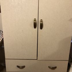 2 Dresser Units 1 With Mirror 
