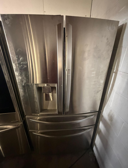 LG 4‑Door French Door Fridge – Stainless, Ice/Water, Door‑in‑Door