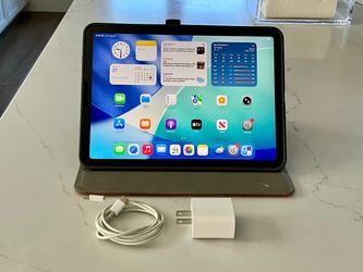 iPad Air 5th generation 64gb M1 Chip - 98% battery 🔋Life - Mint Condition