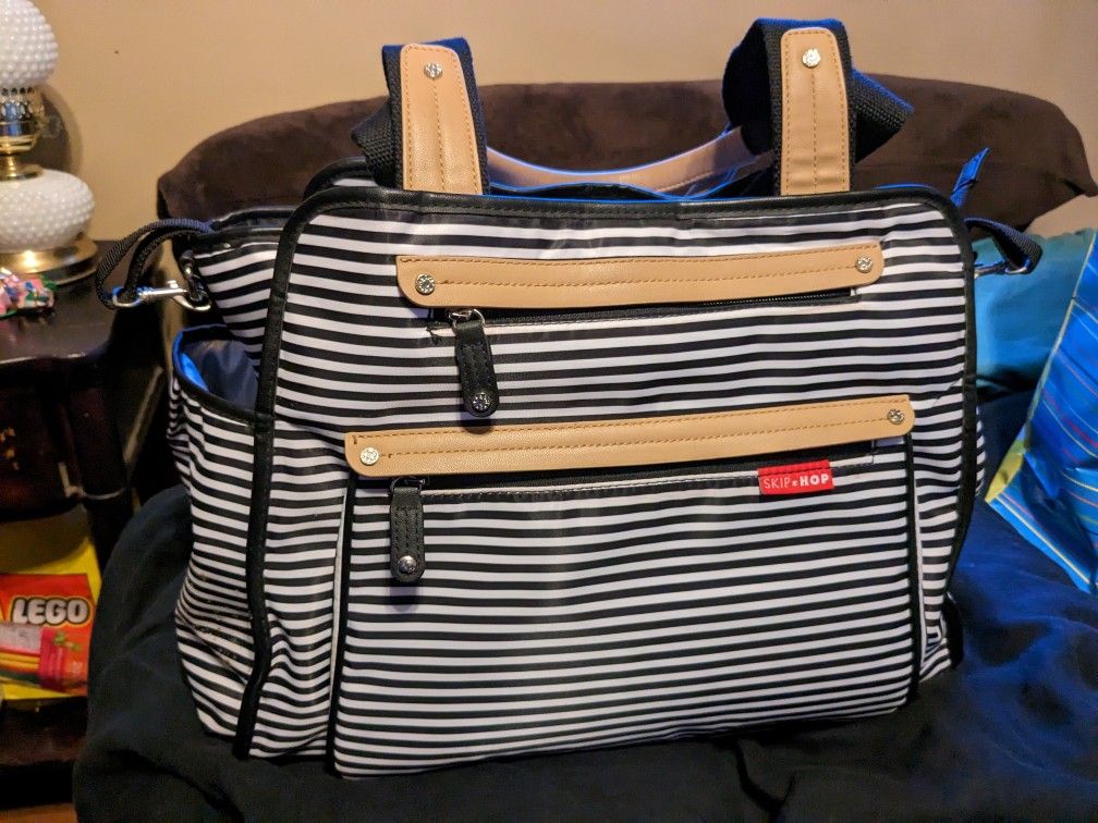 Skip Hop Baby Diaper Bag.