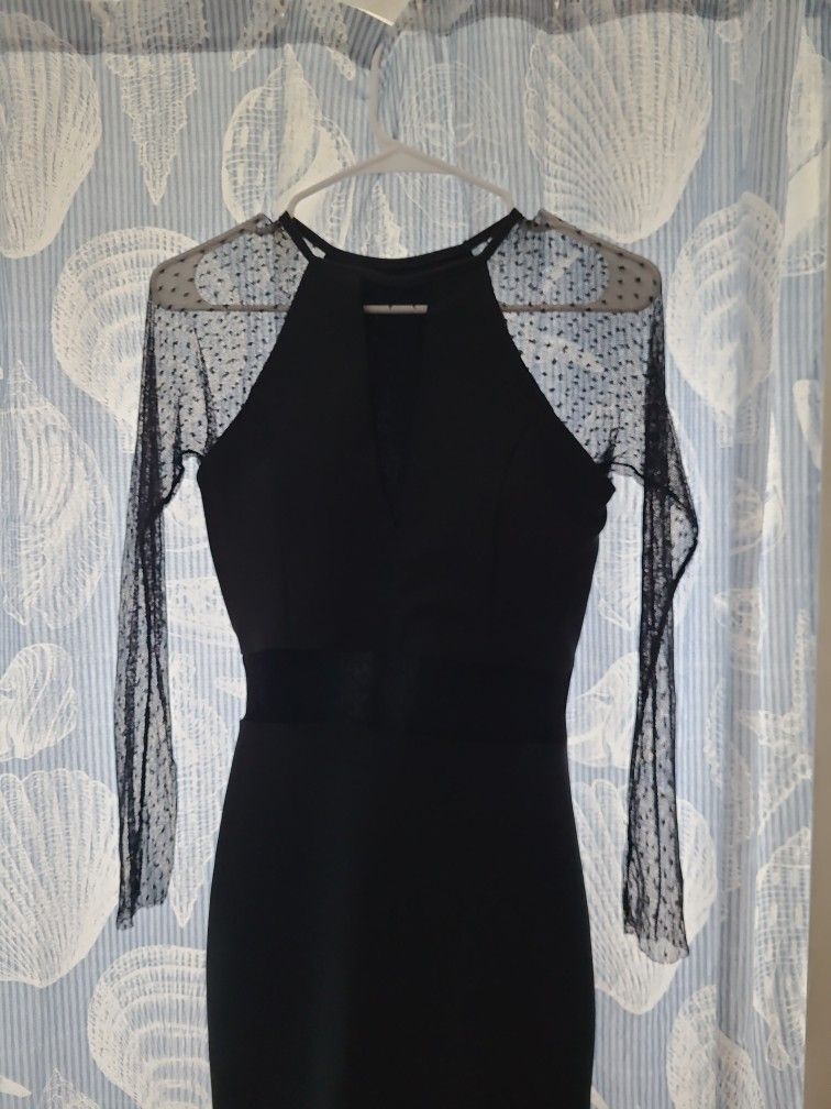 Black Nice Beautiful Teen dress With Long Lace sleeve And Lace on Front Size M