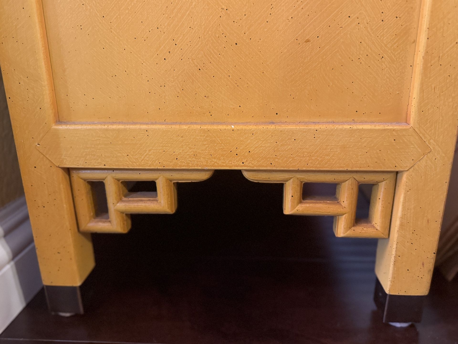Beautiful Yellow Cabinet (Chinese Style)
