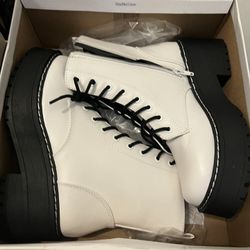 White Boots 