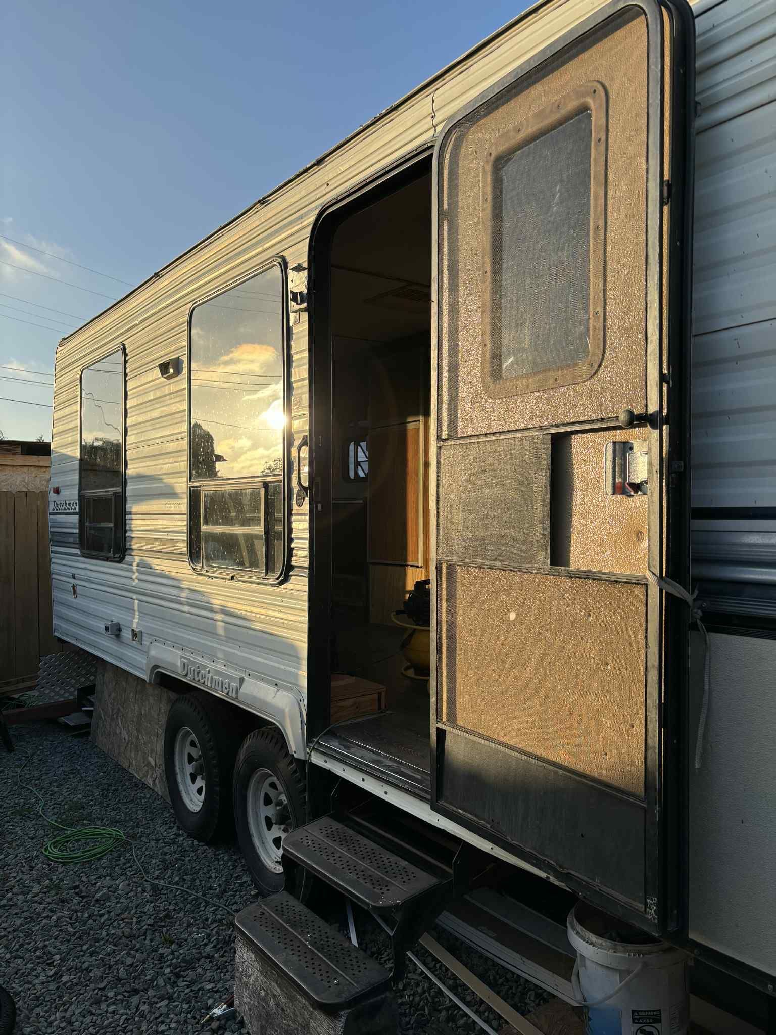 Dutchman RV - T