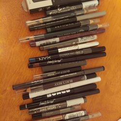 Big Lot Of EYELINERS *NEW*