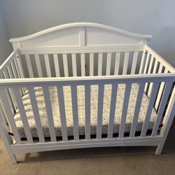 Crib / Day Bed