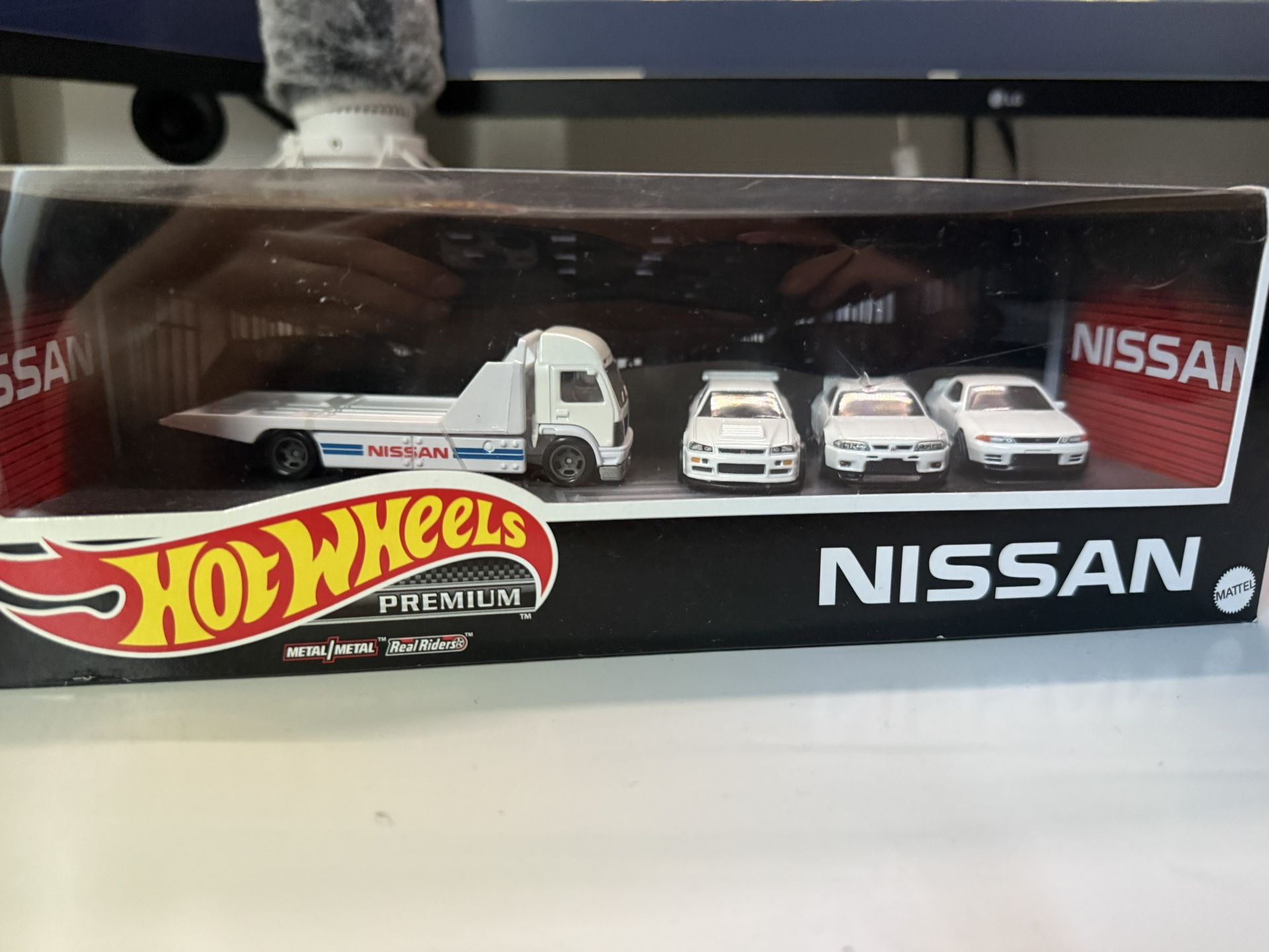 Hot wherls premium Diorama Box Set Nissan Skyline GT R32 R33 R34