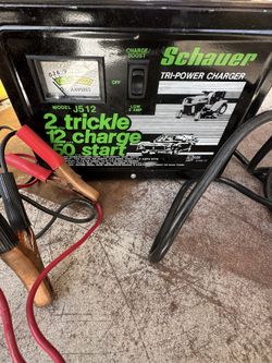 Schauer J512 Tri-power Charger 2/12/50 Amps Trickle Charge Start