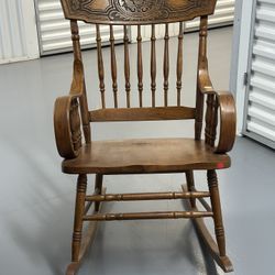 Antique Rocking chair