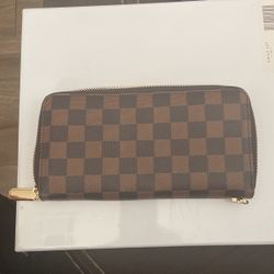 Zip up Wristlet Wallet 
