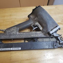 Senco SNII Pneumatic Air Angled Finish Nail Gun