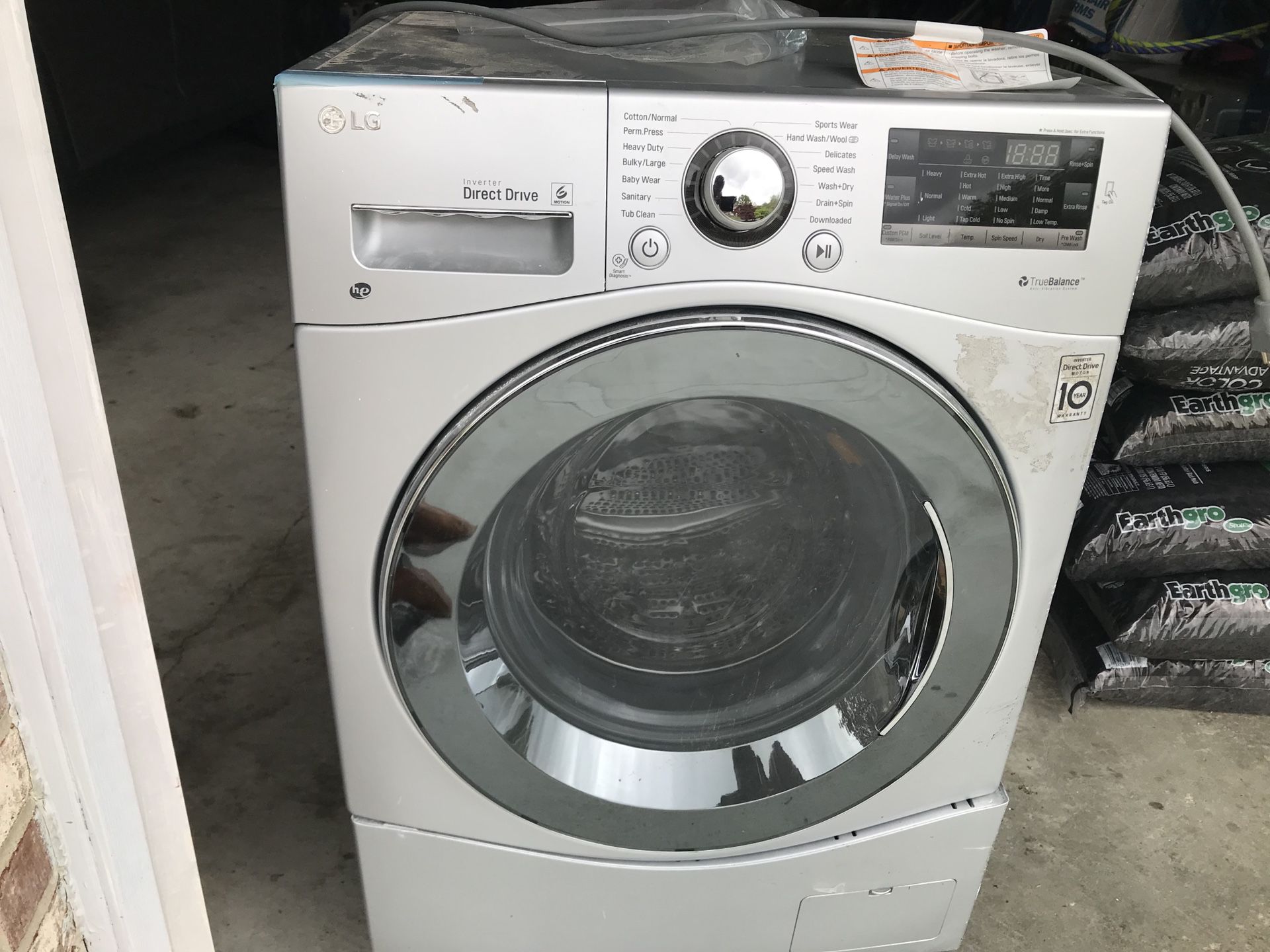 LG Direct Drive Washer/Dryer (unused)