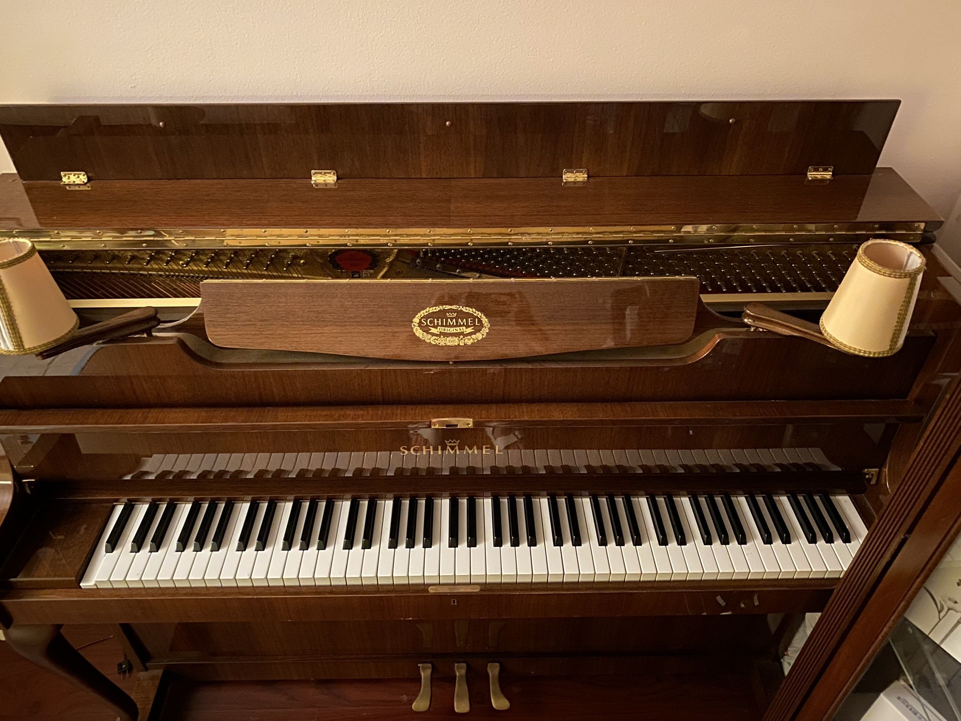 Ebony Polished Upright Schimmel Piano