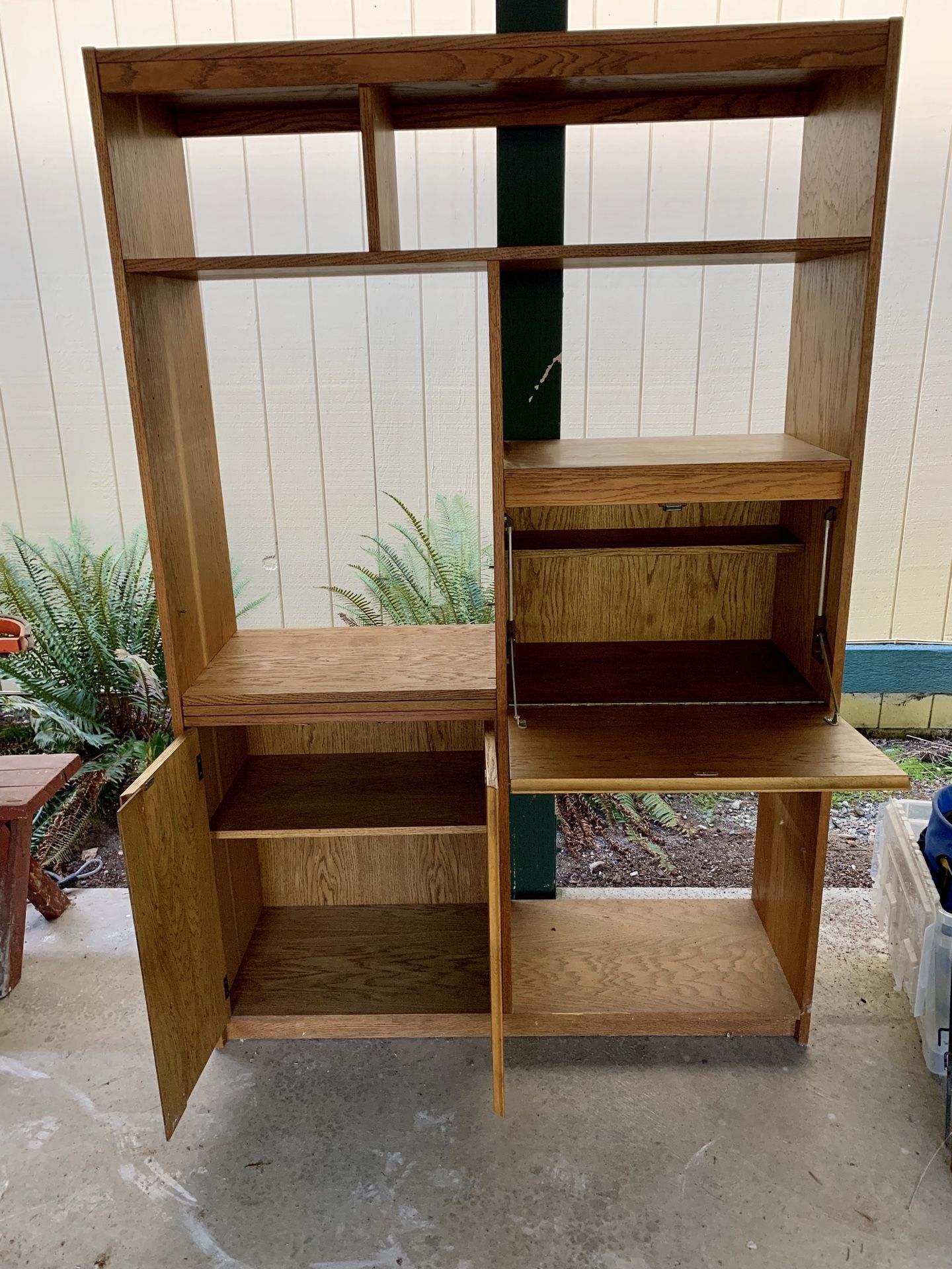 Free: Shelving / furniture