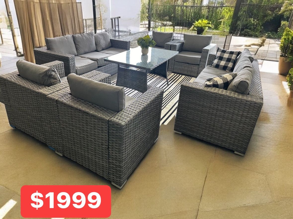 New inbox patio set (we finance and deliver)($54 down90 day no interest payment plan)