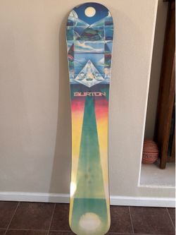 Burton 152 Snowboard (5ft) with bag included