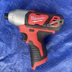Milwaukee M12 Impact Driver