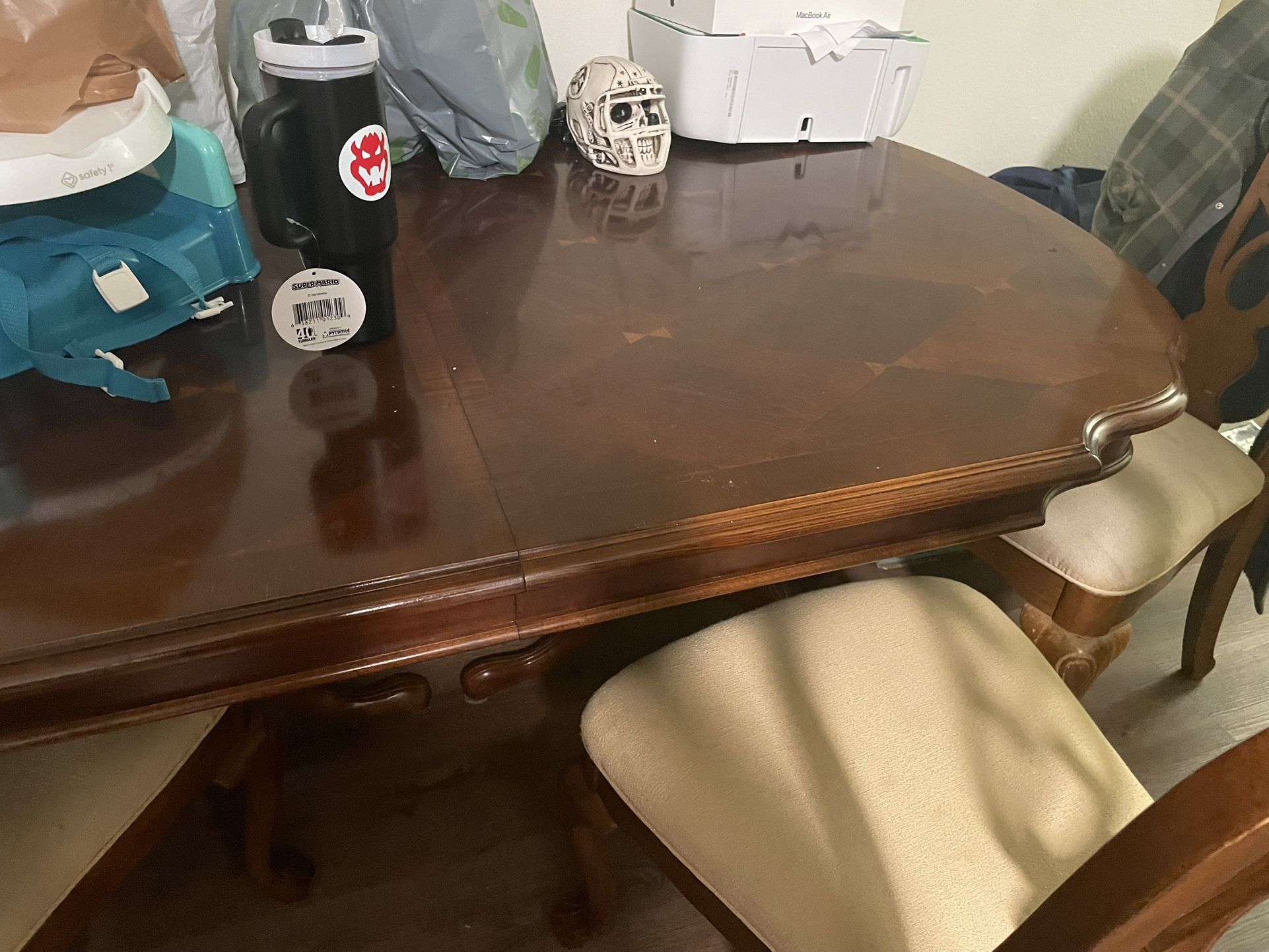 6 Chair Dinning Table 